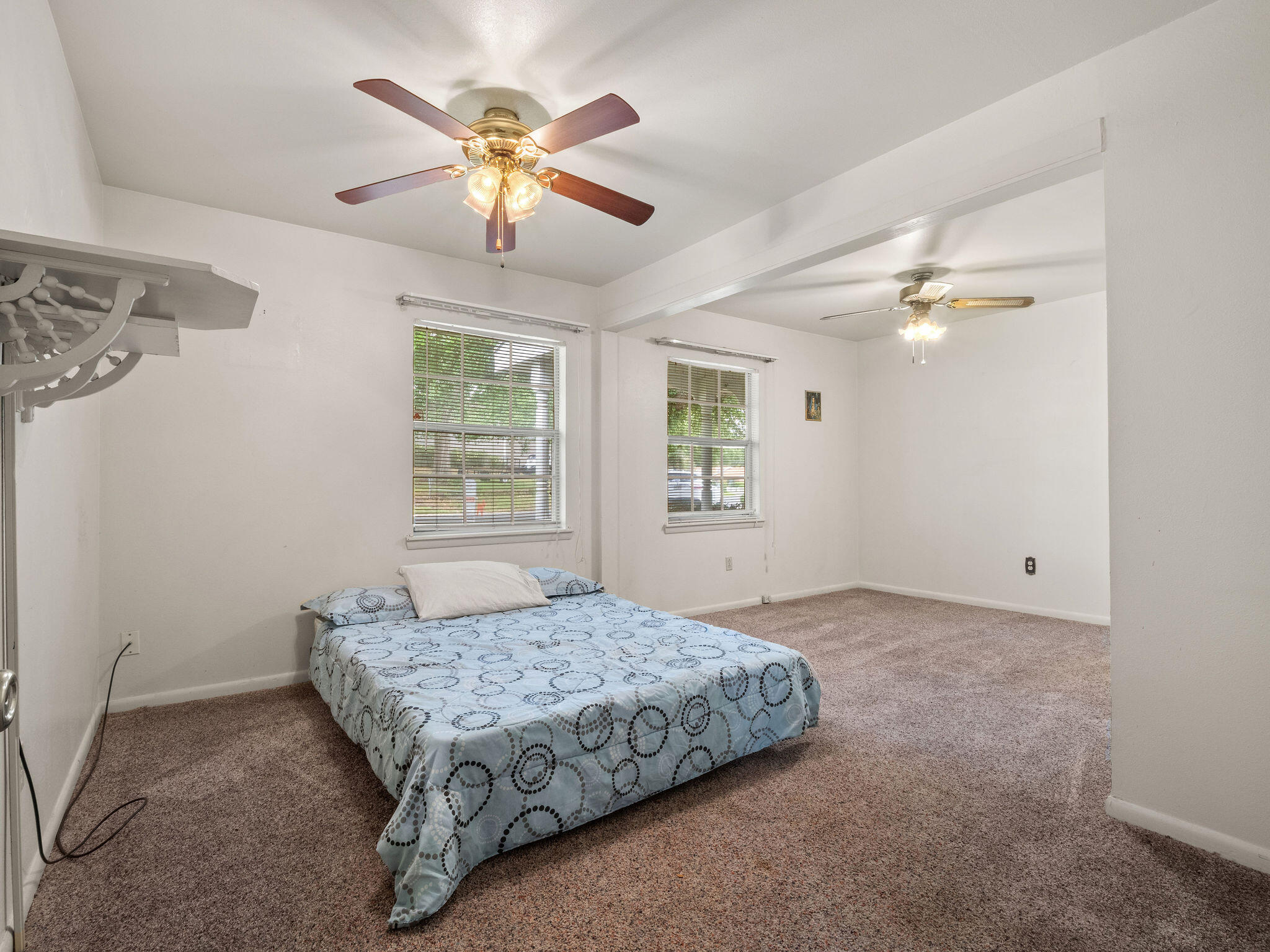 DeRidder home for sale, 1135 Lucius Dr, DeRidder LA - $189,000