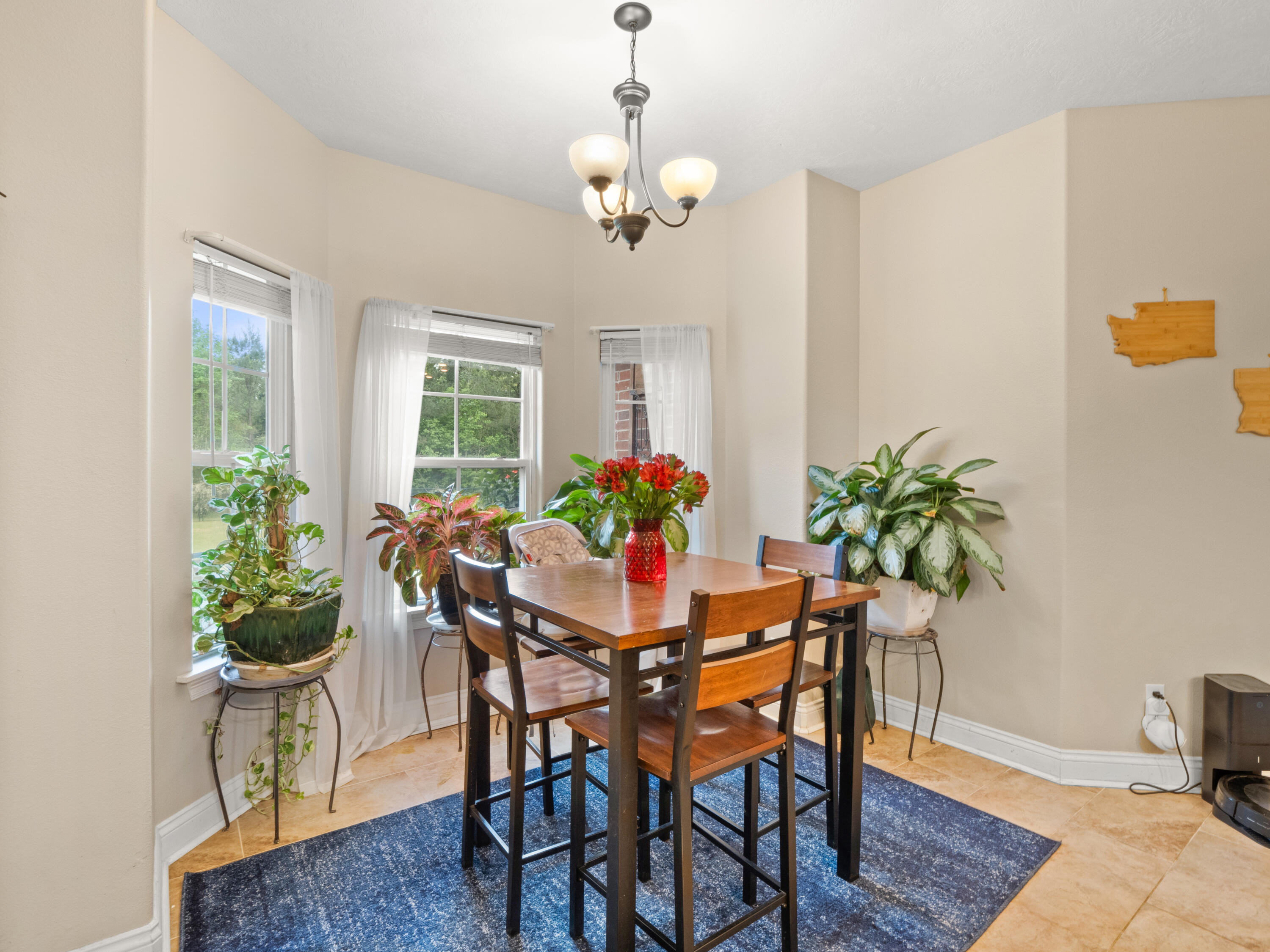 Leesville home for sale, 493 Delia Dr, Leesville LA - $299,000